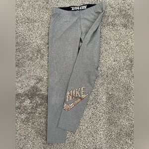 Nike leggings